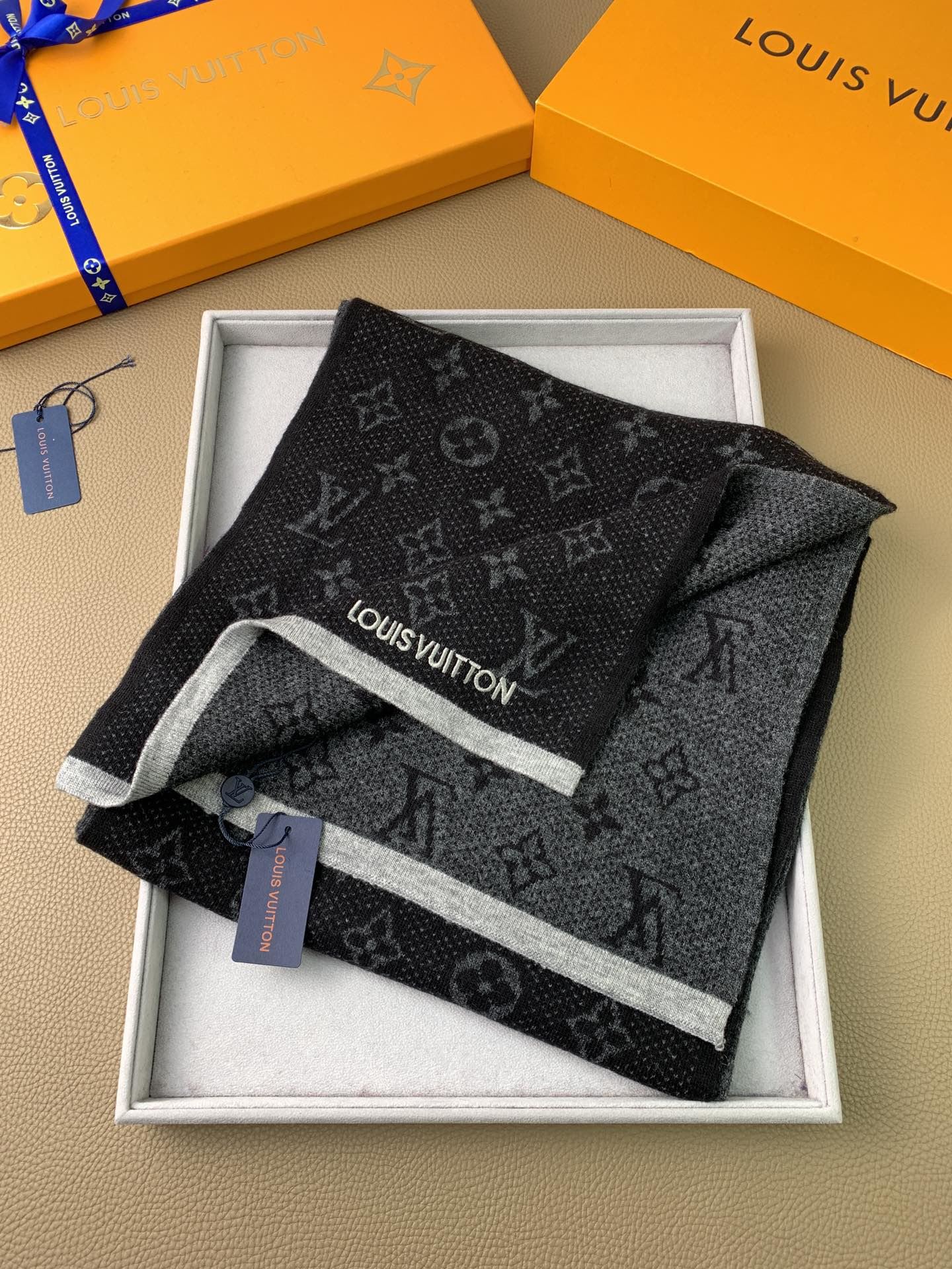 Louis Vuitton Scarf